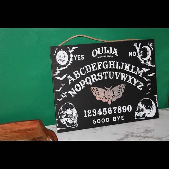 DECORATIVE WALL HANGING WOOD OUIJA BOARD NEW💀🎃 - Picture 6 of 16